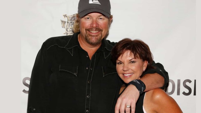 is toby keith married