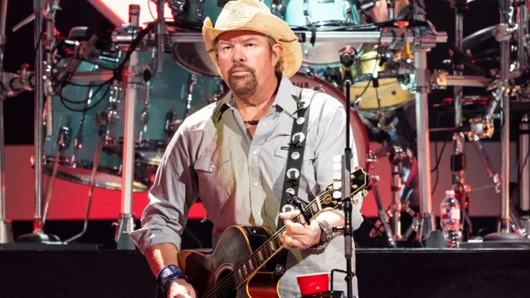 is toby keith sick