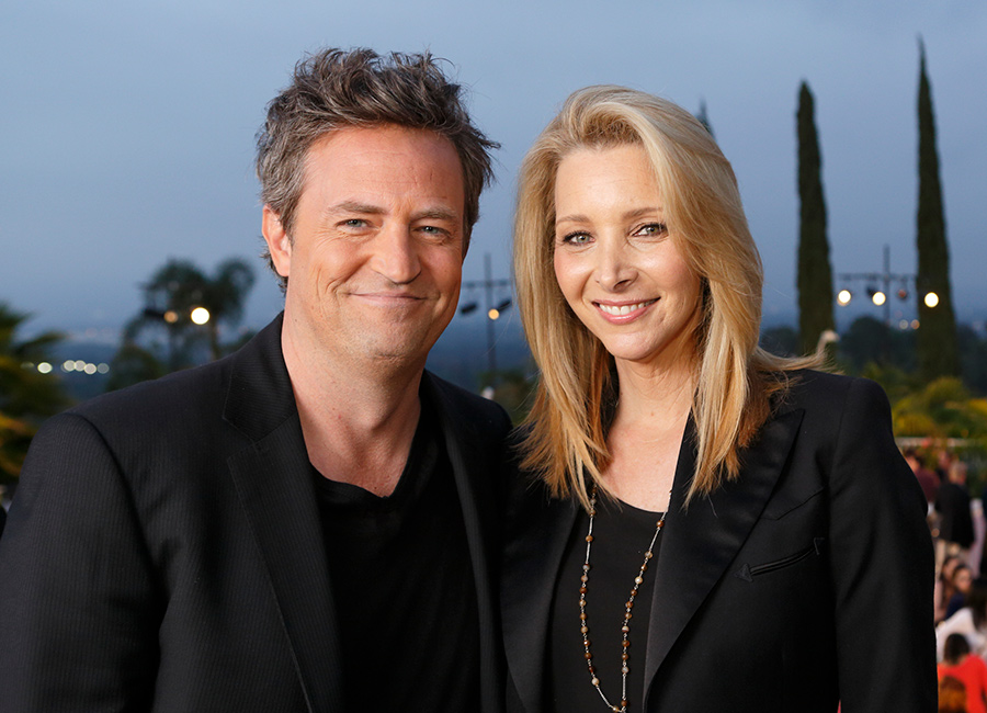 Lisa Kudrow Is Not Adopting Matthew Perry's Dog Despite Reports That He Didn't Have One