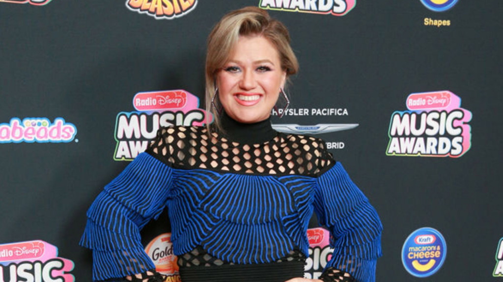 kelly clarkson weight loss 2023
